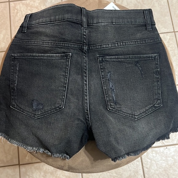 Express black denim high rise shortie - Picture 2 of 2
